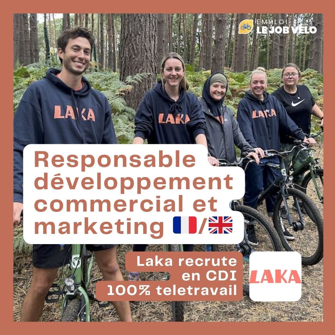 l'equipe laka a velo dans la foret