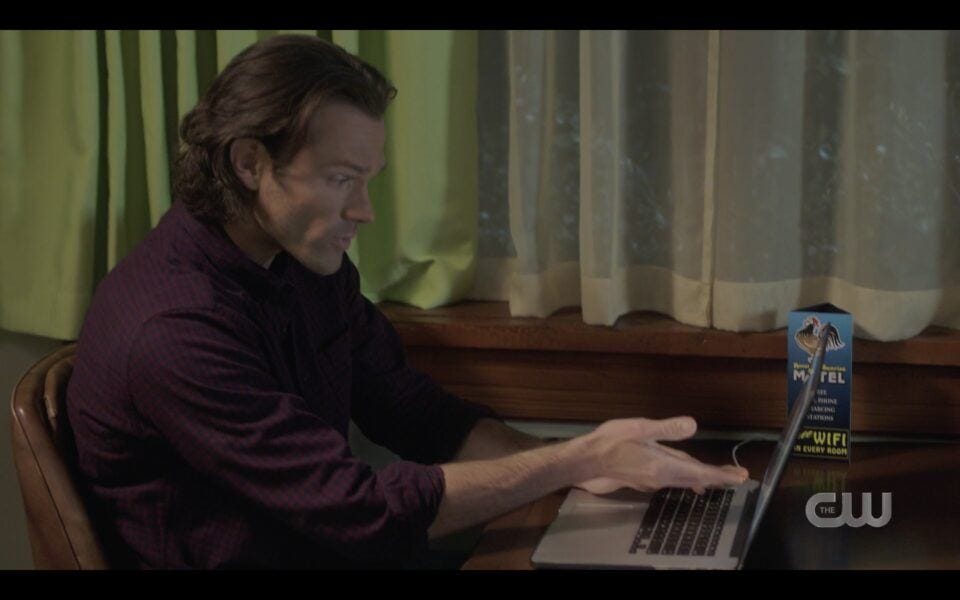 Sam Winchester not noticing Caitlin ran out of room SPN 1516