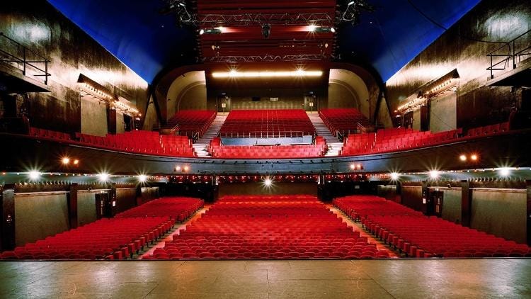 Entre Madeleine et Opéra, l'Olympia est la plus mythique salle de concerts  et spectacles parisienne