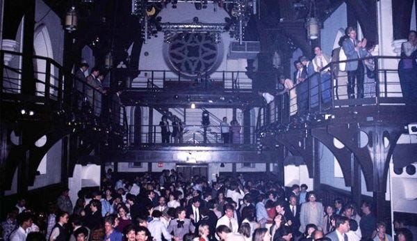 The Tunnel disco ny - In the 1980's, The Terminal Warehouse was the place  of an incredible discotheque "The Tunnel". | Disco, Limelight nyc, Paris is  burning