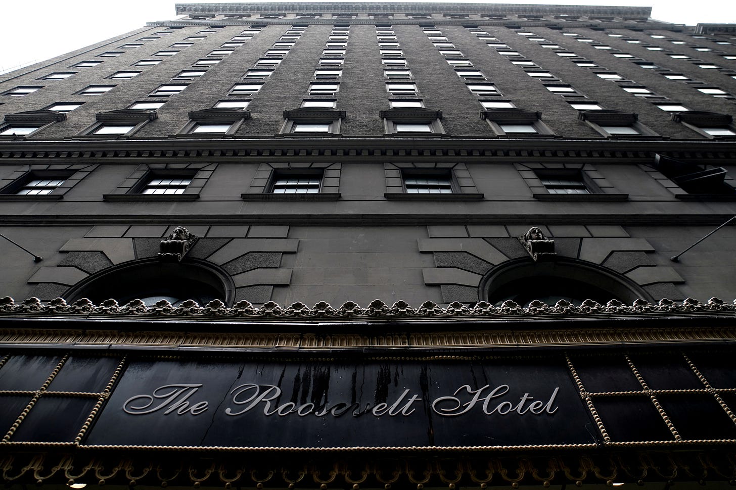 La fachada del Hotel Roosevelt en Manhattan (Reuters)
