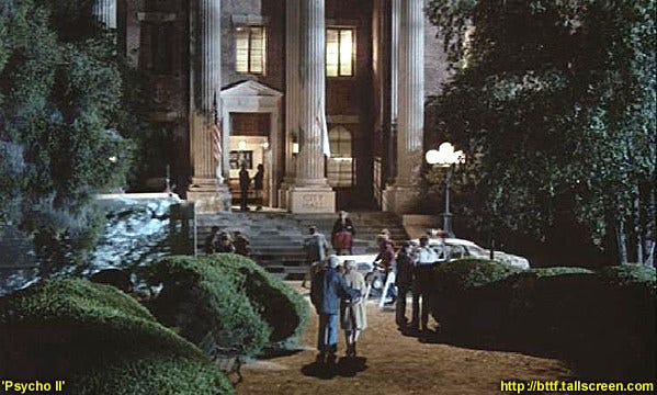 W 1983 roku budynek sądu pojawił się w filmie "Psychoza II" (tak, druga część TEJ "Psychozy")