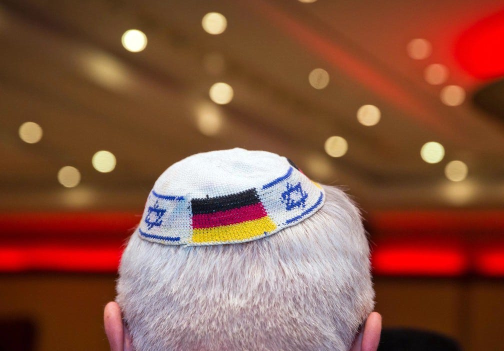Governo da Alemanha aconselha judeus a não usarem peça religiosa em público  | Mundo | G1