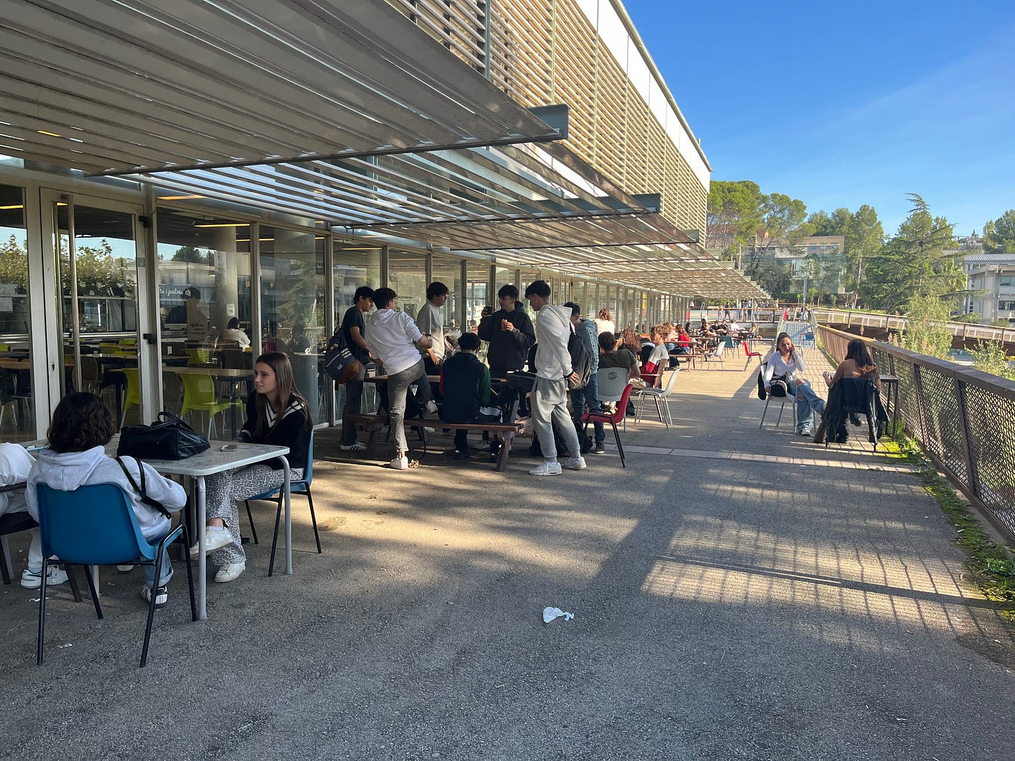 Cafetería de la Plaza Cívica