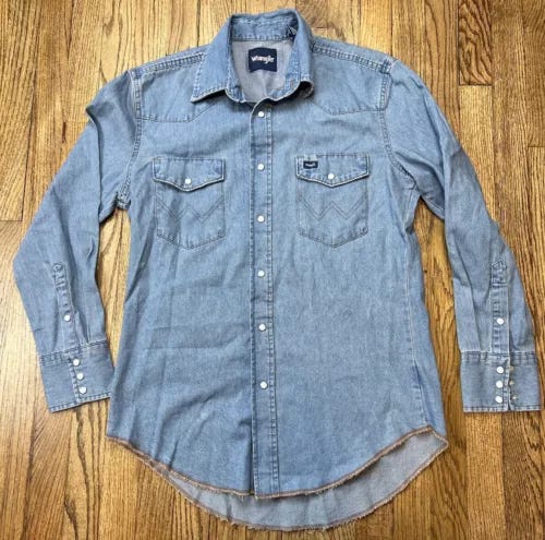 Vintage Wrangler Denim Pearl Snap Western Rancher Cowboy Shirt Men’s Sz Medium - Picture 1 of 4