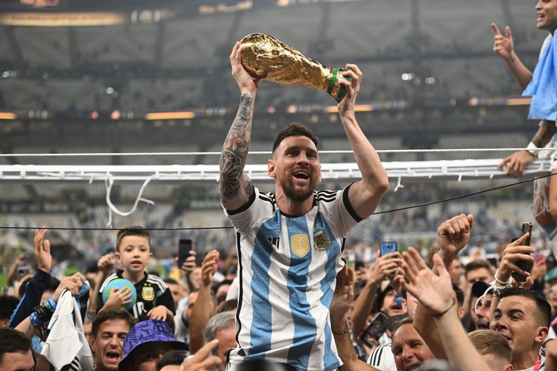 En las redes, el mundo se rindió a los pies de Lionel Messi - Unidiversidad  - sitio de noticias UNCUYO