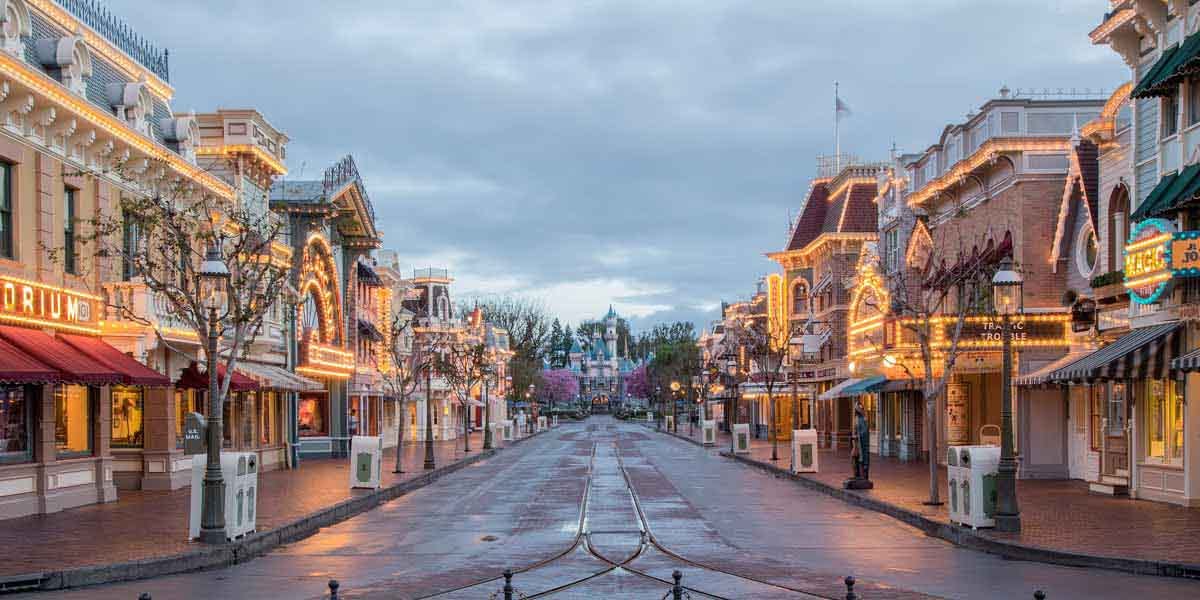 Main Street, U.S.A at Disneyland Park - What You Need to Know –  DisneyLists.com