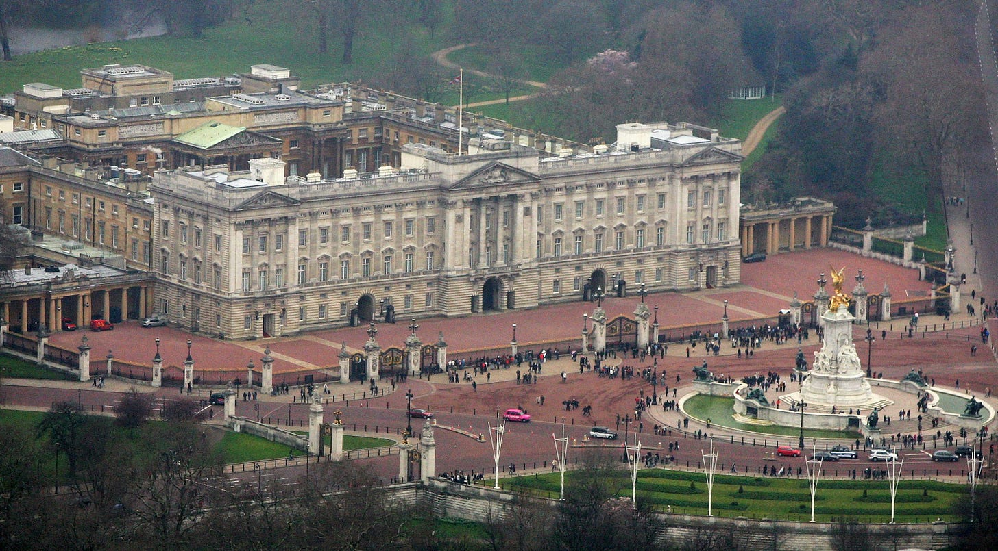 Buckingham Palace Intruder Michael Fagan: What Happened & Why Did He Break  In? | HistoryExtra