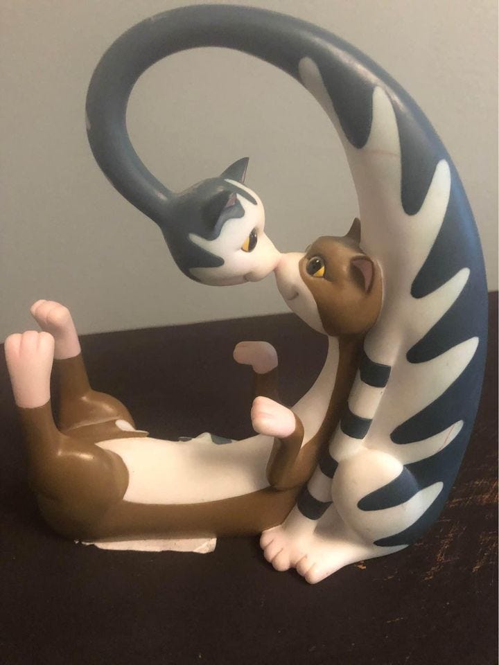 Product photo of Vintage Cool cats Kissing Figurine