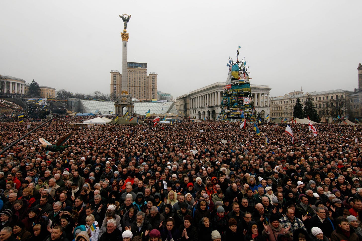 File:Protest against Russia invading 02-03-14.jpg - Wikimedia Commons