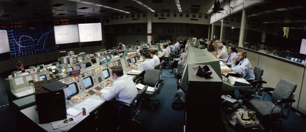 INFLIGHT (MISSION CONTROL CENTER [MCC]) - JSC