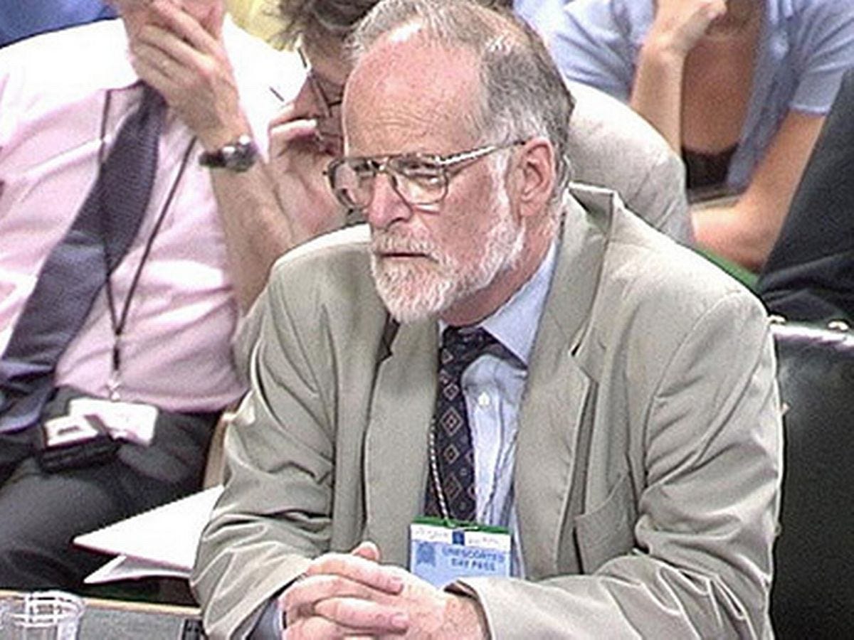 Body of tragic Iraq weapons inspector Dr David Kelly mysteriously EXHUMED  14 years after 'sexed up' dossier controversy - Mirror Online