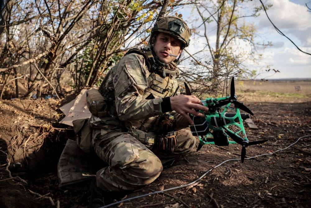 Ukraine drone pilots fear early advantage over Russia now lost – Euractiv
