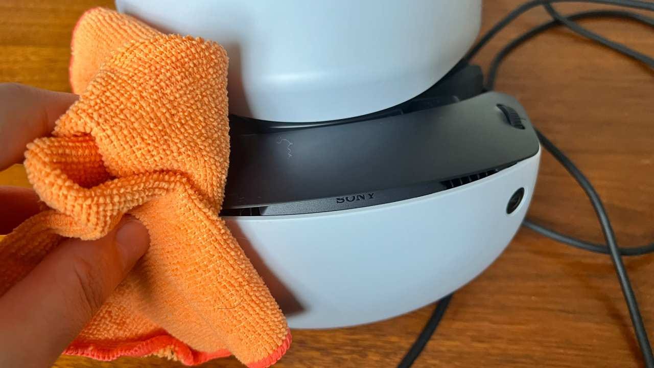 How to clean your PSVR 2 headset