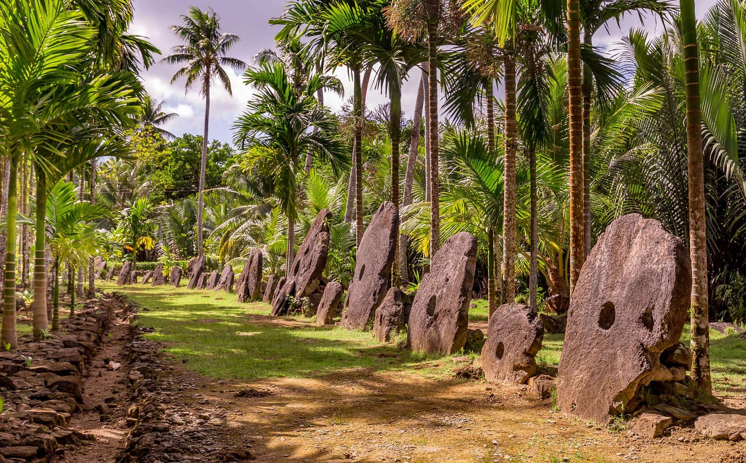 MICRONESIA FSM - Things to do on Yap - island tour & how to get there –  Chris Travel Blog | CTB Global®