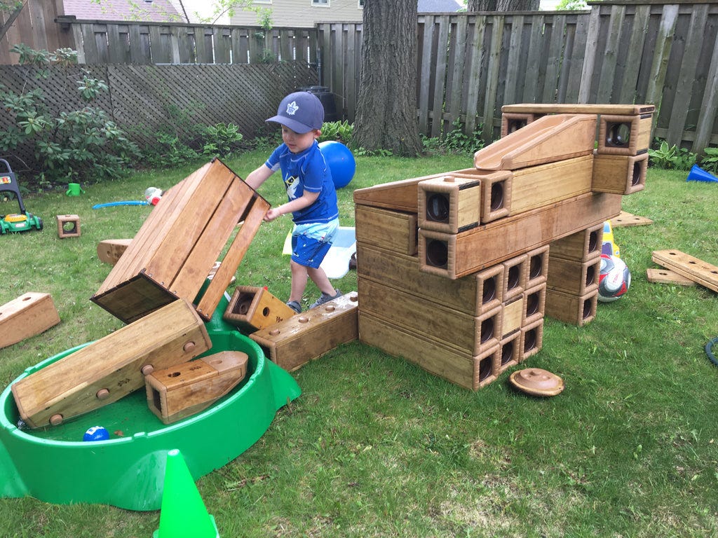 Outdoor Classrooms, Blocks and the Sliver Dilemma – Louise Kool & Galt