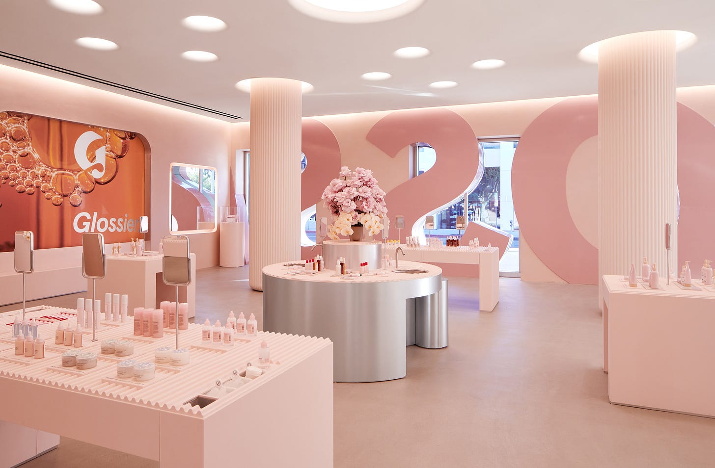 Glossier's Los Angeles store takes cues from Hollywood studios ...