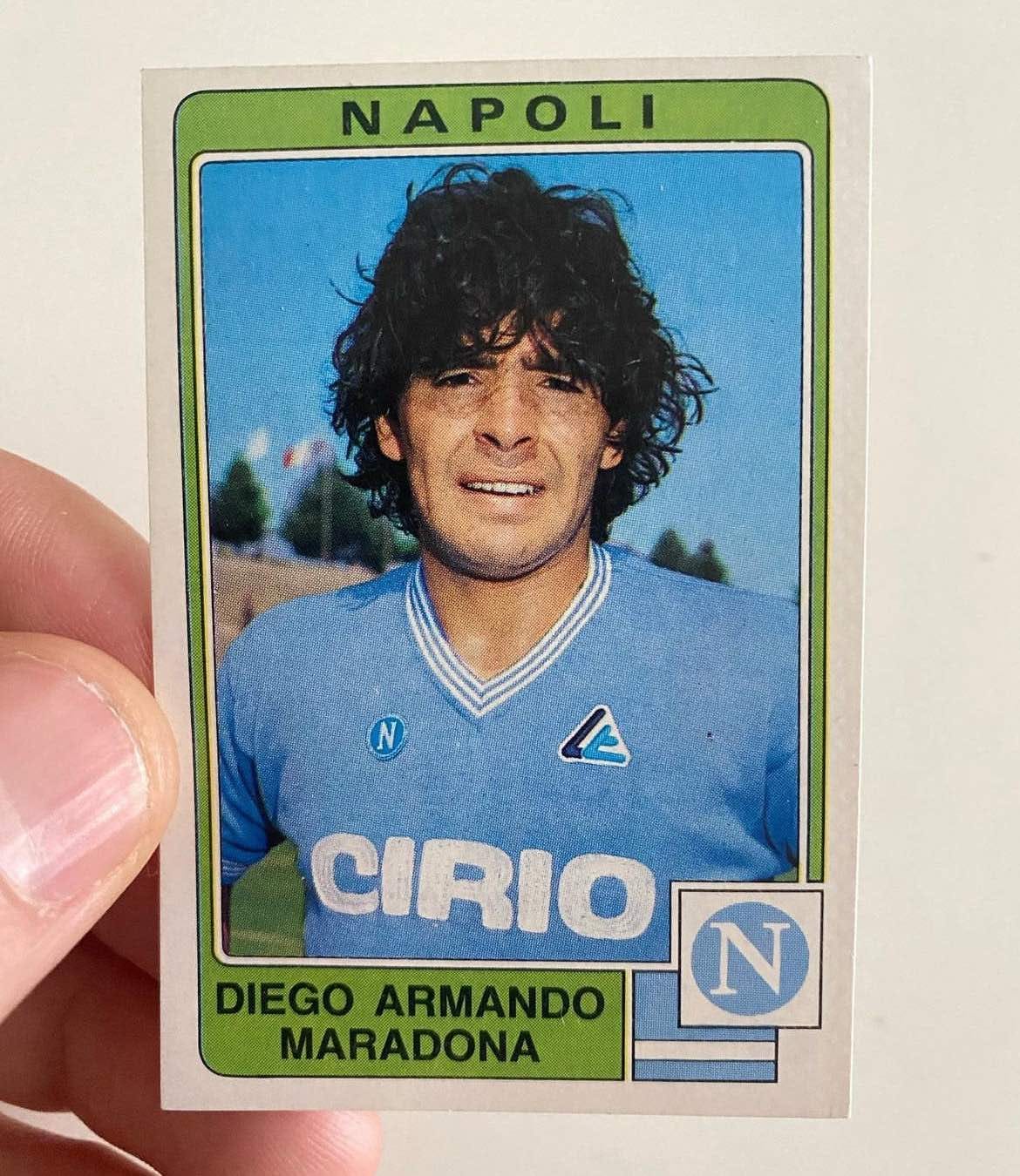 figurina maradona calciatori panini 84/85