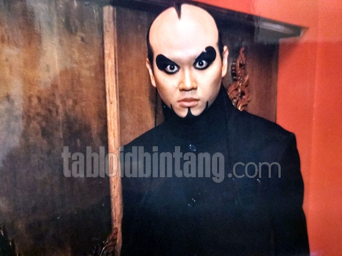 Foto Jadul Deddy Corbuzier Belasan Tahun Lalu, Beda Banget dengan Sekarang!  - Tabloidbintang.com