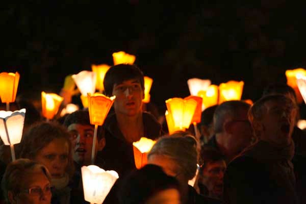 Nativité de Marie - Procession aux flambeaux