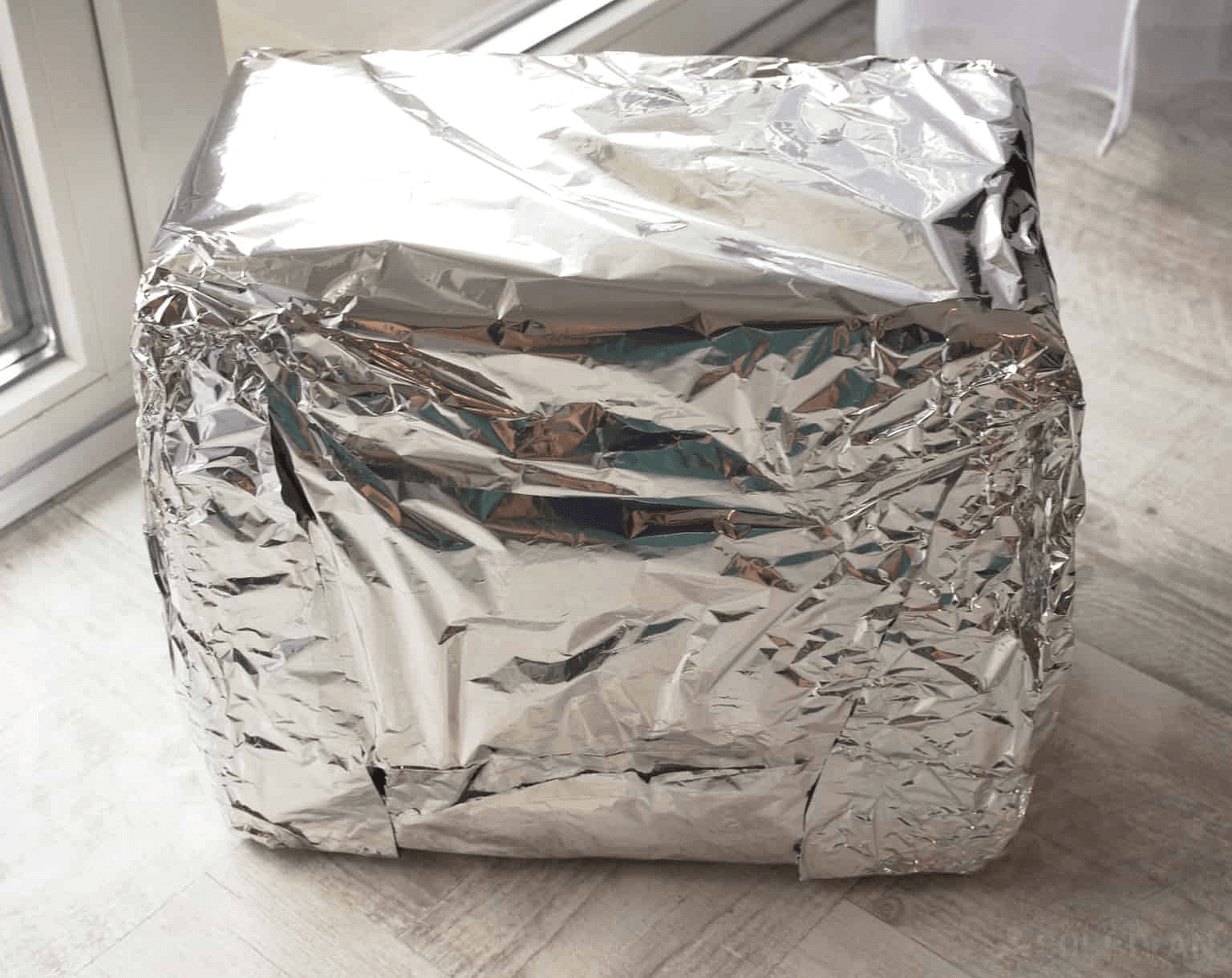 Can You Make a DIY Faraday Cage with Aluminum Foil? - Wild Oak Trail Can You Make a DIY Faraday Cage with Aluminum Foil? - Wild Oak Trail