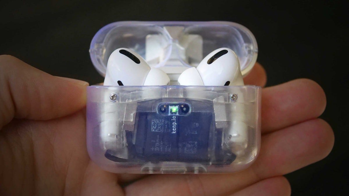 The creator of the first iPhone with USB-C 3D prints a transparent AirPods Pro case