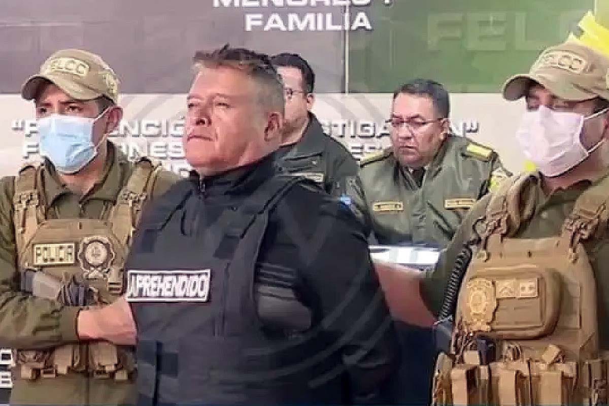 Você está visualizando atualmente General  Zuñiga é preso por tentativa de golpe na Bolívia e acusa presidente de armar “autogolpe”