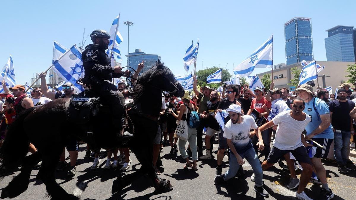 Israel avanza en la reforma judicial en medio de protestas masivas -  Levante-EMV