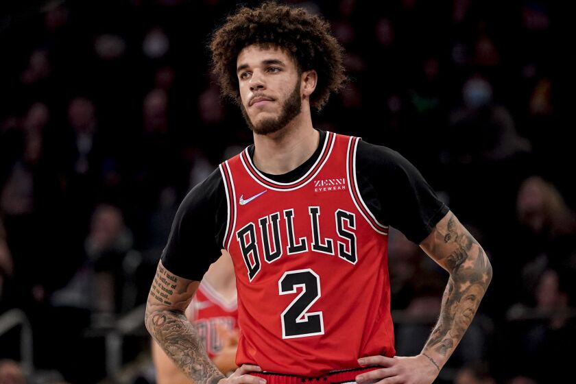 Bulls' Lonzo Ball makes positive strides, but there are still lots of  unknowns - Chicago Sun-Times