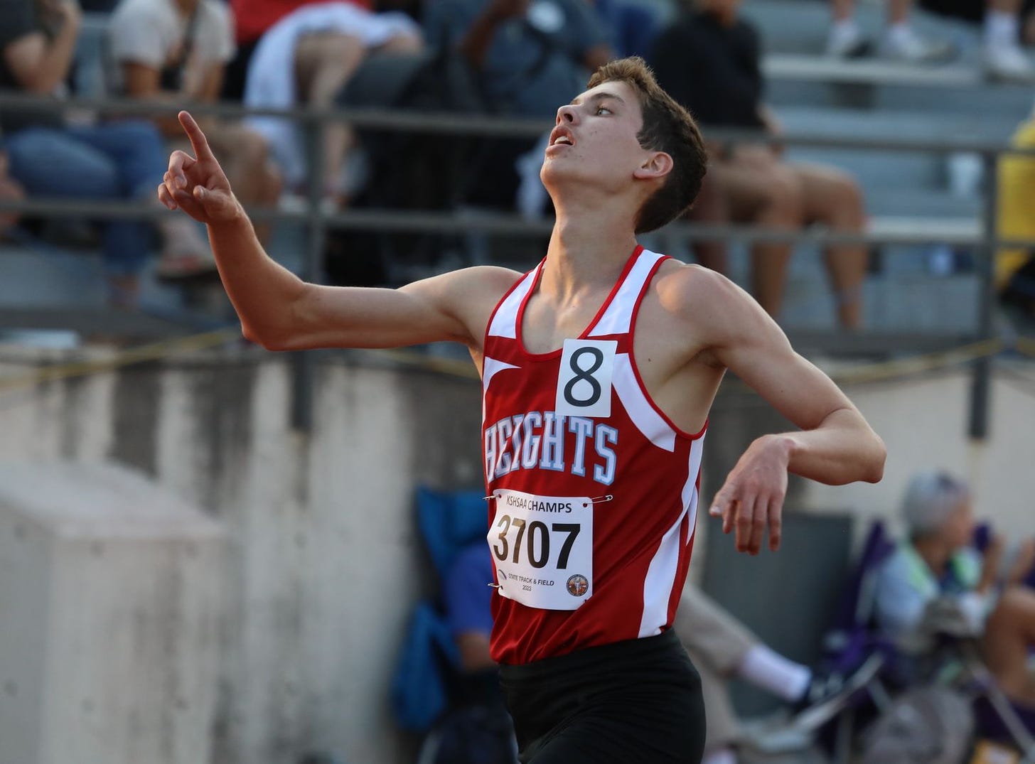 T-Birds' Esquibel earns first state title with win in Class 5A boys 3,200  meters - Top Sports News - The top sports news from Topeka & Shawnee County