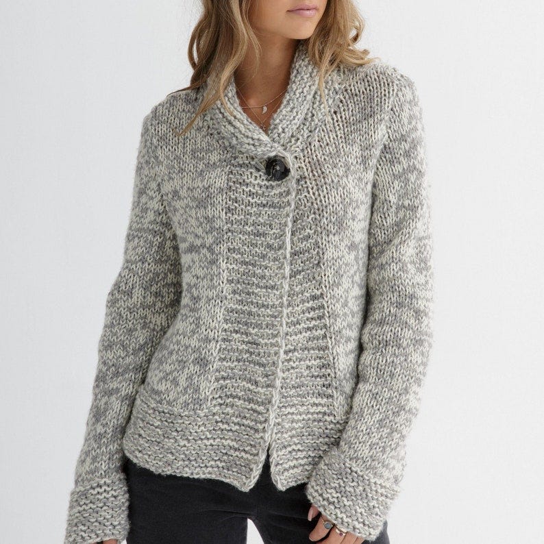 Chunky cardigan knitting pattern for women