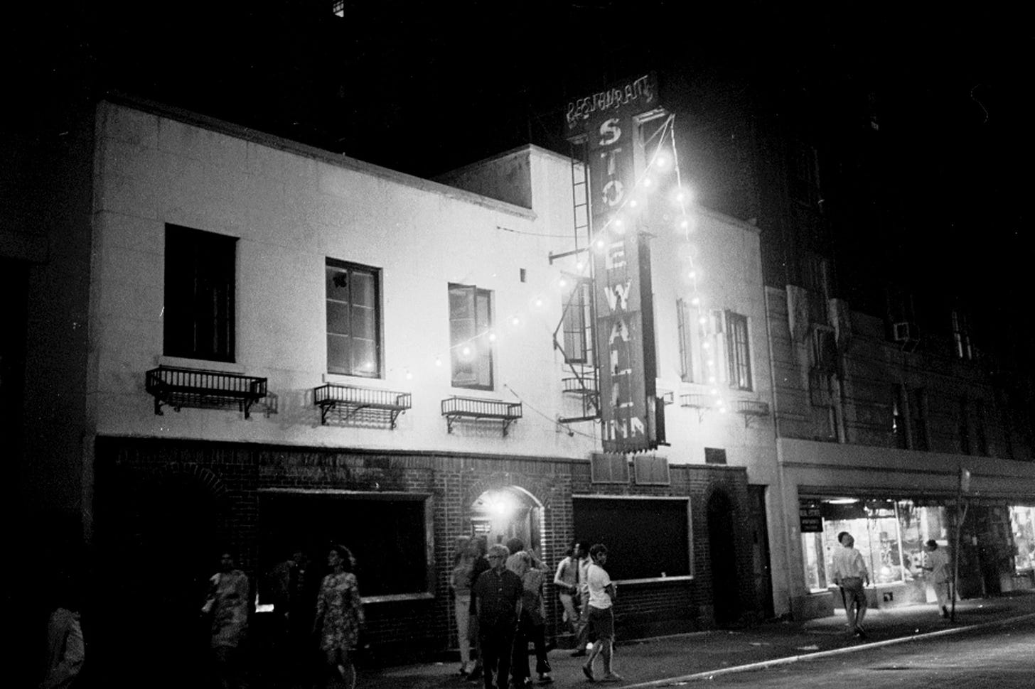The Night the Stonewall Inn Became a Proud Shrine - The New York Times