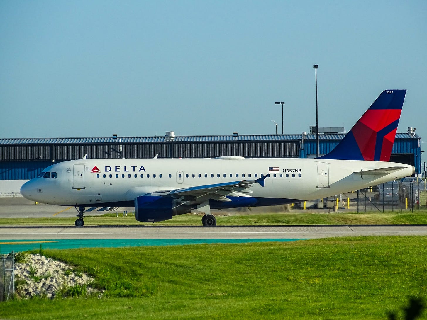 Unmasking the Greenwash: A Closer Look at Delta Air Lines' Carbon Neutrality Claims