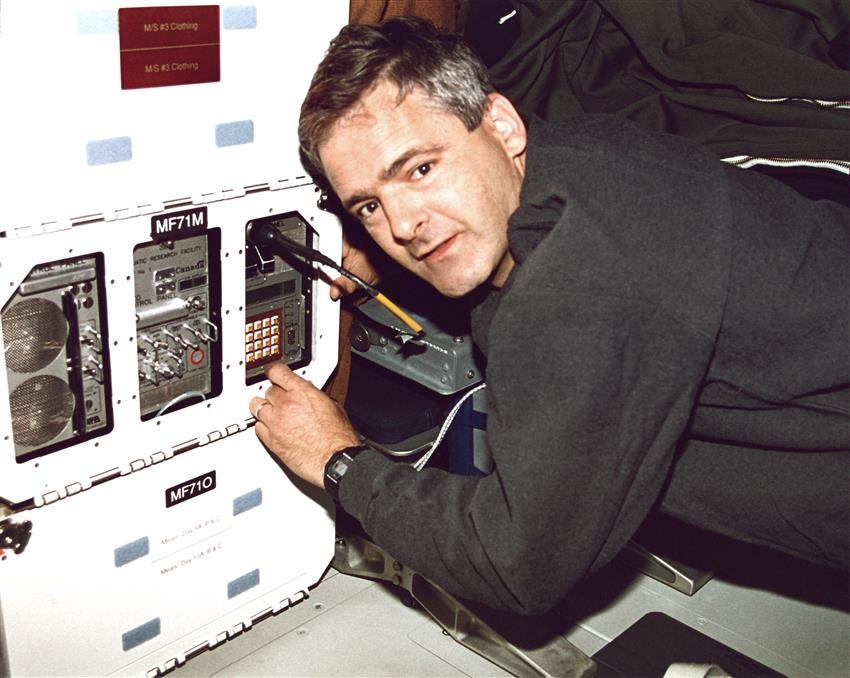 Marc Garneau performs a status check on the Canadian Aquatic Research Facility (ARF)