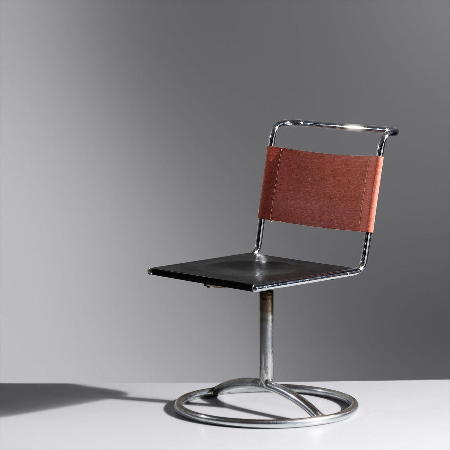 Hans Luckhardt (1890-1954) Swivel Chair, model ST16, c. 1930 Deutsche Stahlmobel (DESTA), Germany