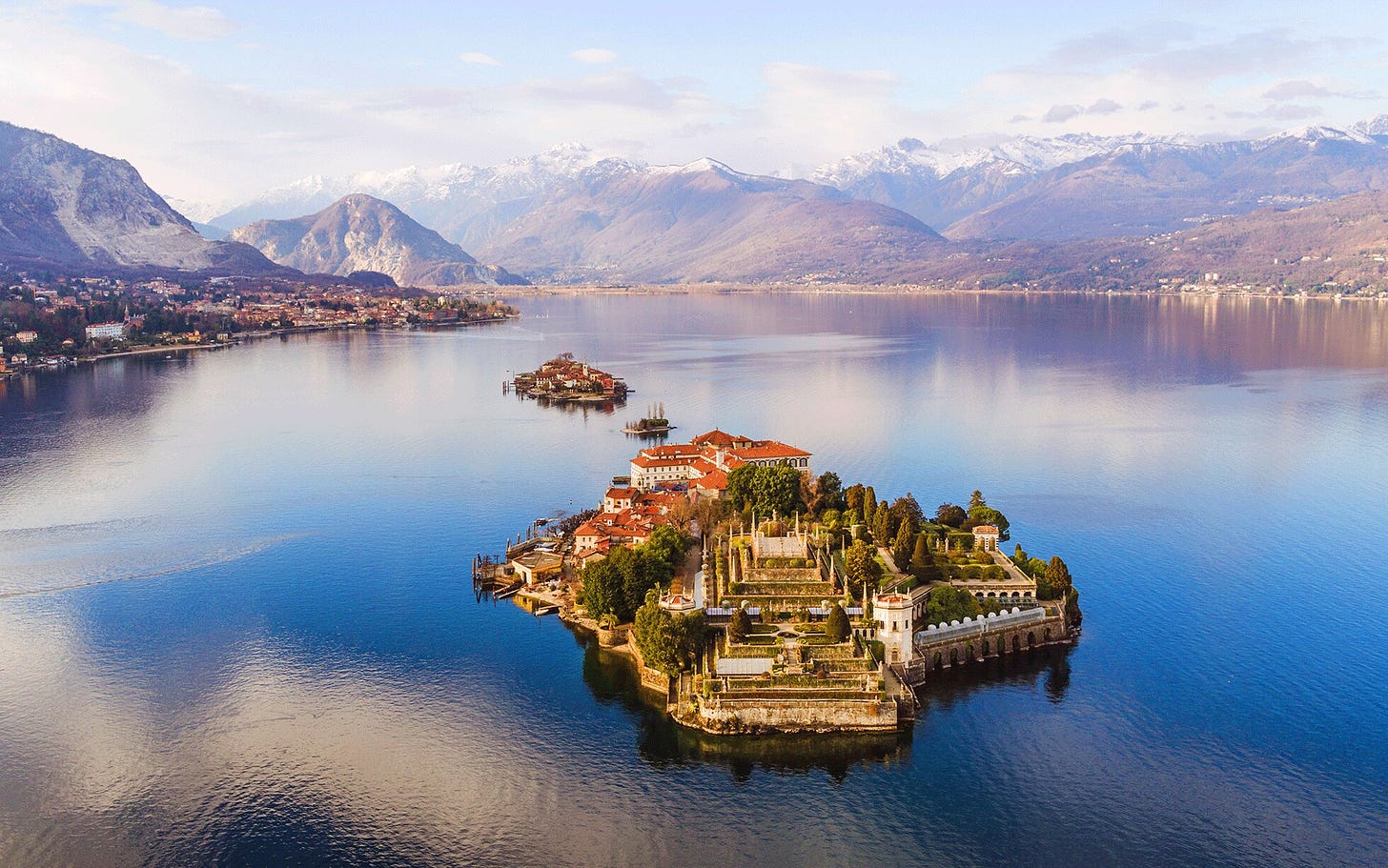 Lake Maggiore and Lake Como: exploring the two Italian lakes