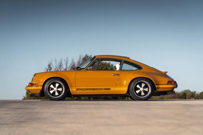 Porsche 911 « Namibia Yellow » by Singer : La moutarde de Stuttgart