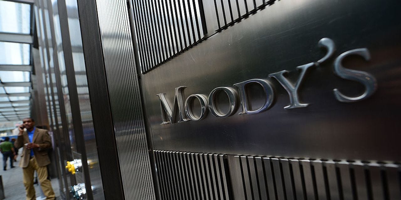 Just When You Think Banks Are Safe Again, Moody's Sounds the Alarm. |  Barron's