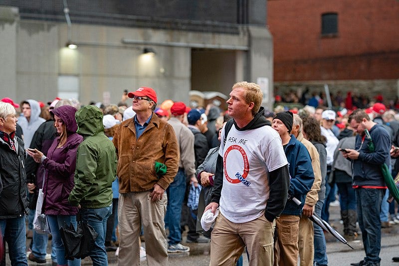 File:Ask Me Q - QAnon - Minneapolis Trump Rally (49113614347).jpg