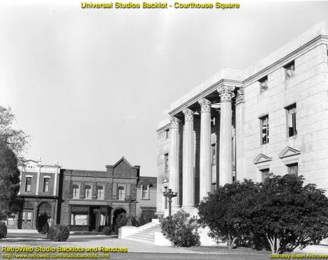 Fasada budynku sądu około roku 1962 (fot. Bison Archives)