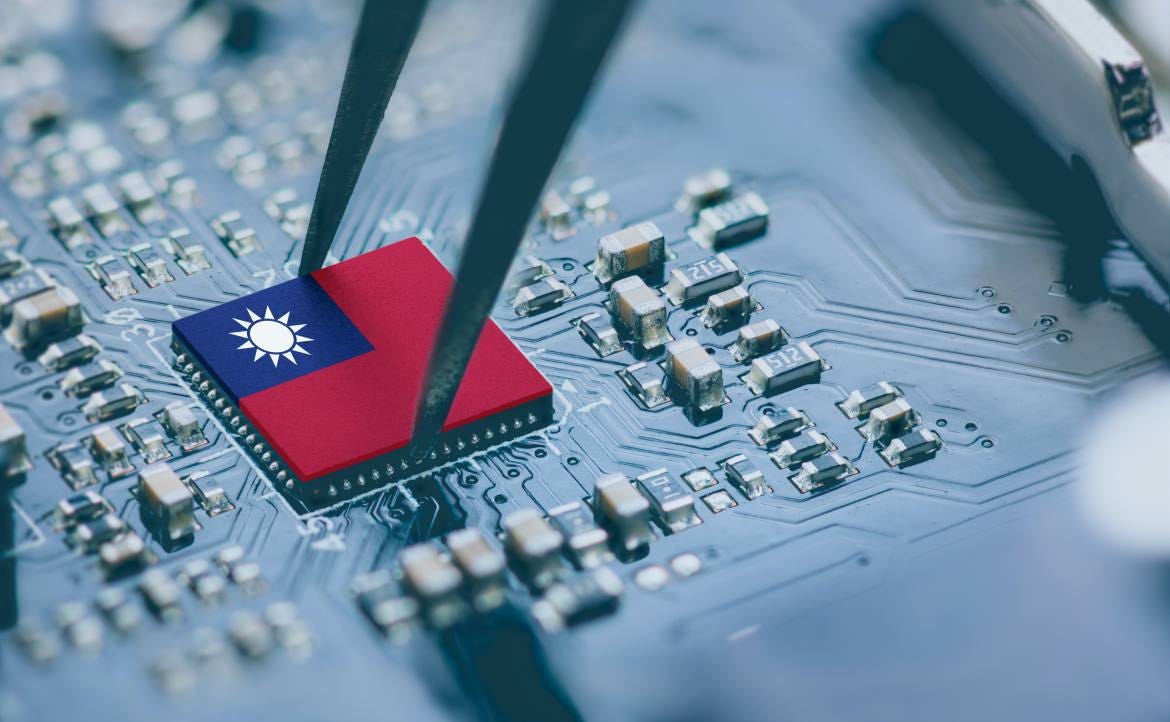 看懂「晶片戰爭」與台灣地位：萬一「矽盾」擋不了中國，全球經濟將面臨多大風險？