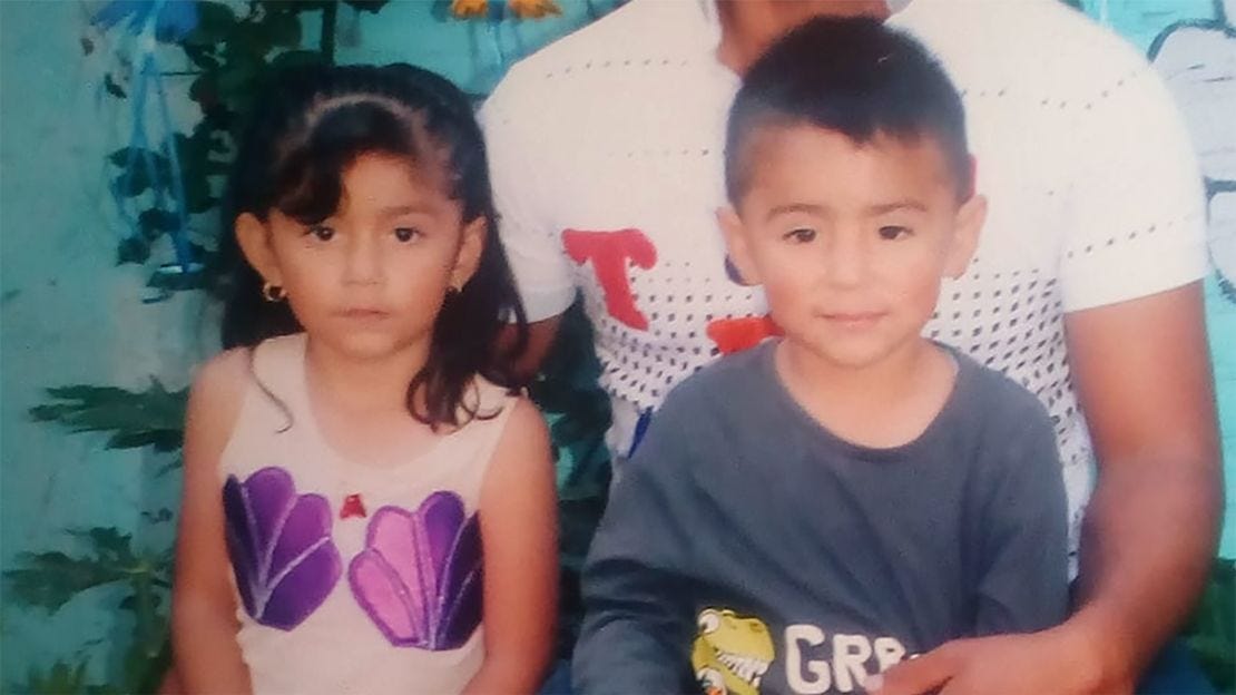 Yorlei Rubi (left), 10, and Jonathan Agustín Briones de la Sancha (right), 8.
Please note that both photos were posted in 2019.