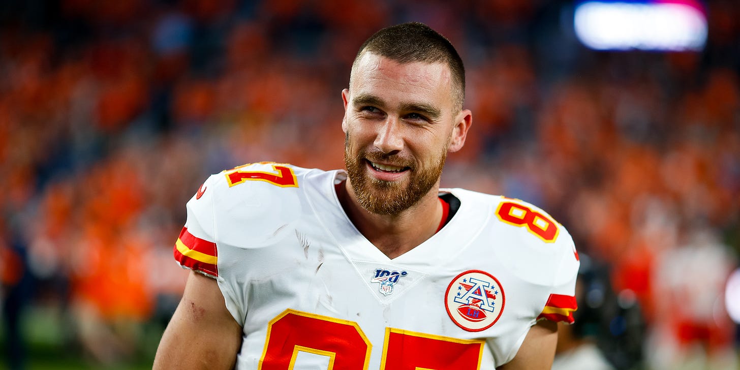 Travis Kelce / Travis Kelce Officially Back On With Gf Kayla Nicole She S The Absolute Best ...