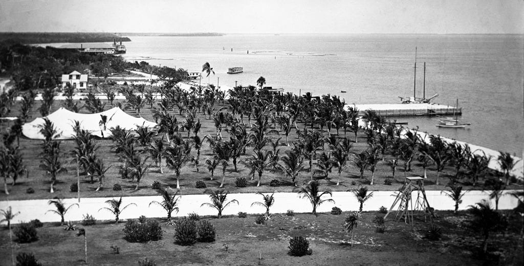  Figure 2: Chamberlain Residence (beyond the white tent), in 1897