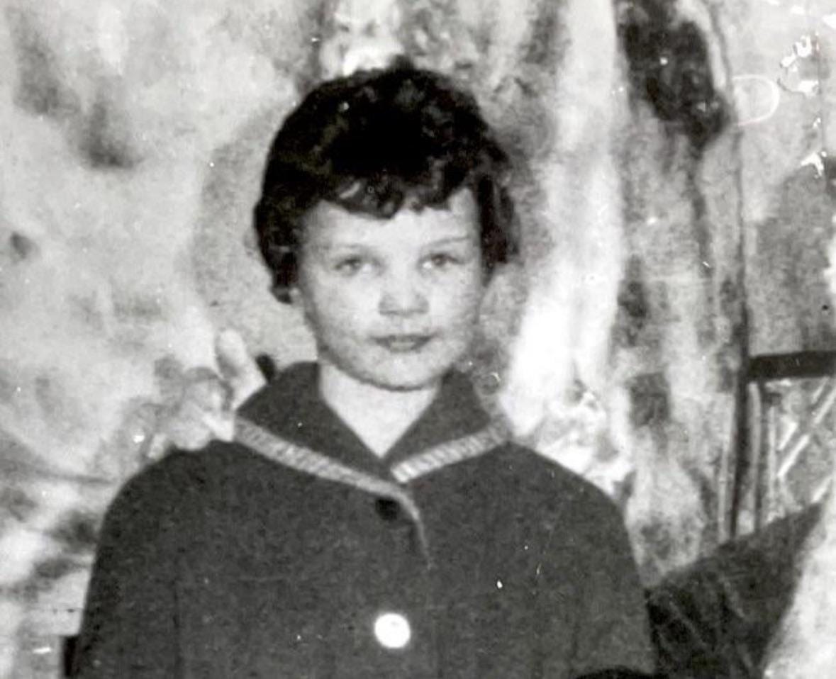 60 years ago today, 10-year-old Lesley Ann Downey was abducted from a Christmas fair in England, and murdered by serial killers Ian Brady and Myra Hindley. : r/TrueCrimeDiscussion 60 years ago today, 10-year-old Lesley Ann Downey was abducted from a Christmas fair in England, and murdered by serial killers Ian Brady and Myra Hindley. : r/TrueCrimeDiscussion