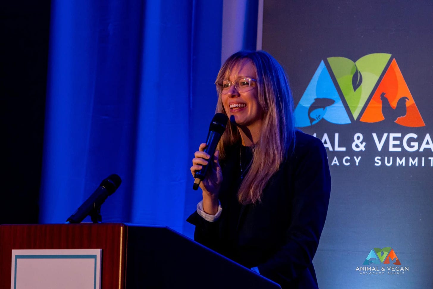 Global Leaders in Vegan Advocacy Unite in DC for ‘World’s Largest’ Animal Rights Conference - vegconomist -