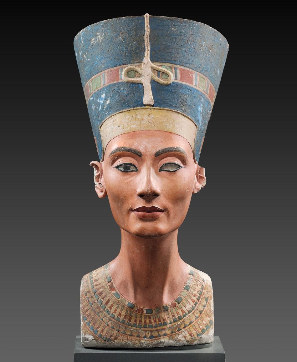 Description of the bust of Nefertiti