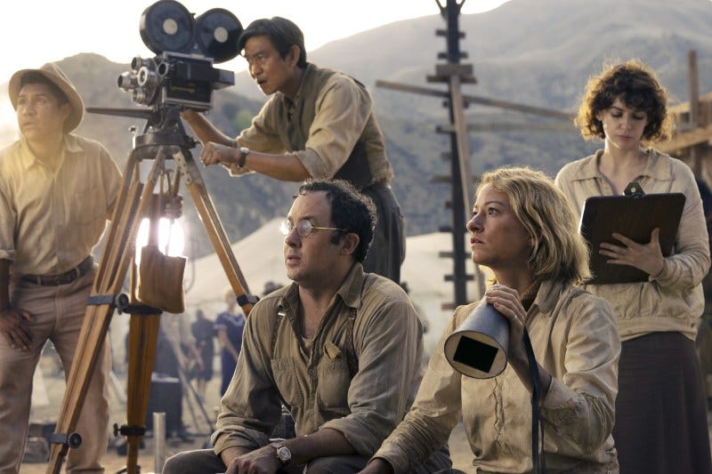 BABYLON, front, from left: P.J. Byrne, Olivia Hamilton, 2022. ph: Scott Garfield /© Paramount Pictures /Courtesy Everett Collection