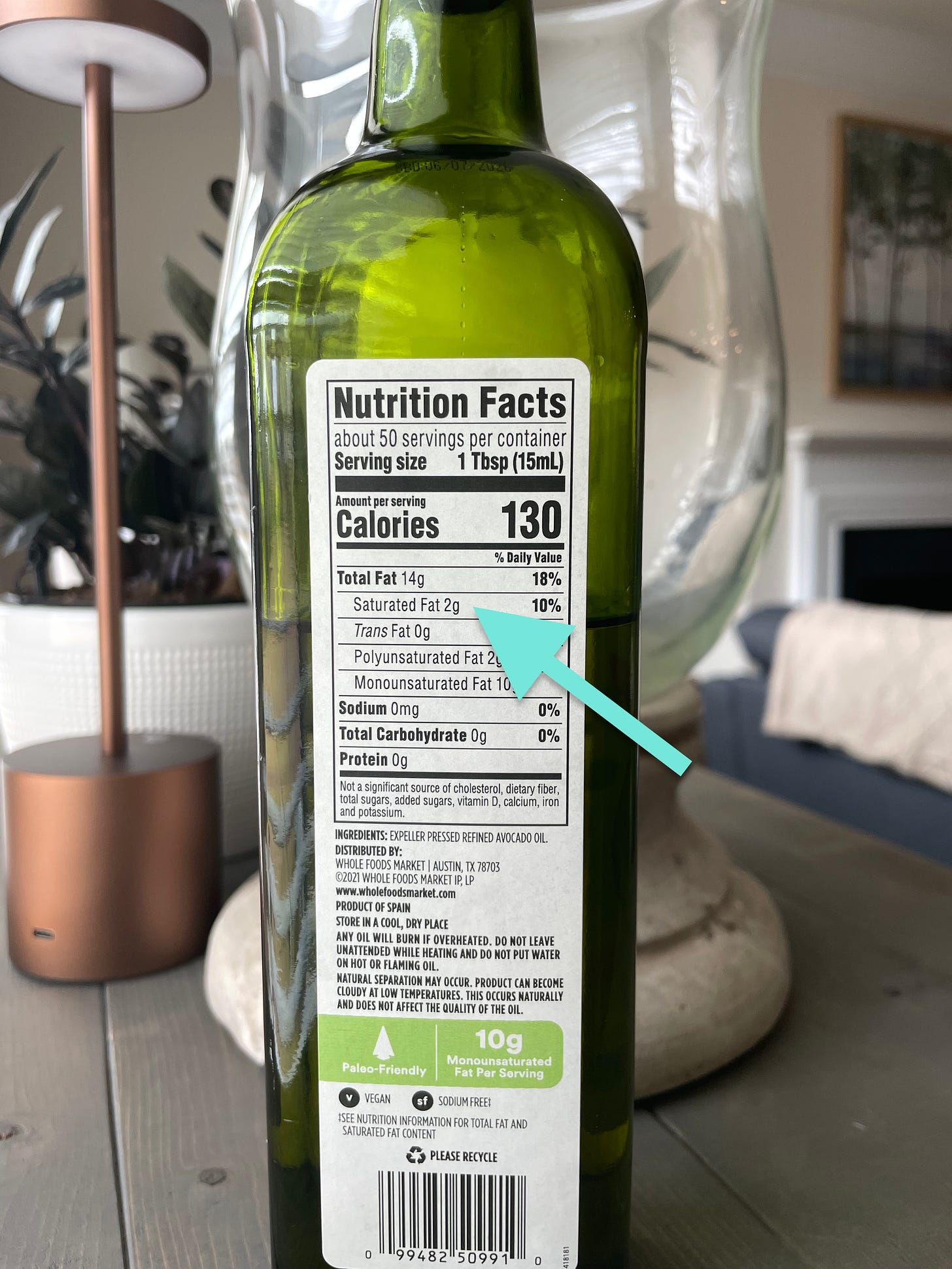 Avocado oil nutrition highlighting saturated fat 