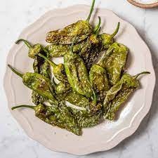 Best Padrón Peppers Recipe - How to Cook Pimientos de Padrón - Spanish  Sabores